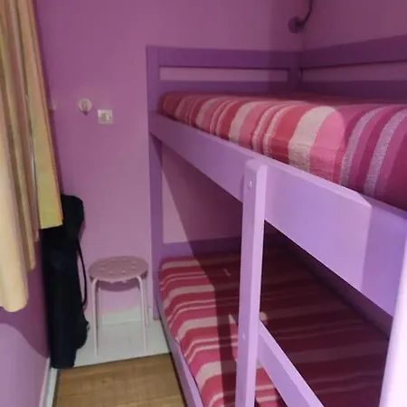 شقة Super-cute Colourful, Cozy Flat